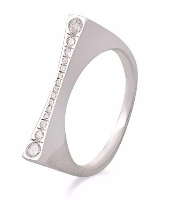 solv-ring-med-zirkoner-2603