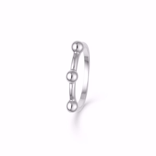 solv-ring-med-kugler-2629