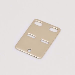 G&S Design Id plade 2cm x 1,4cm 8 kt guld 7351-08