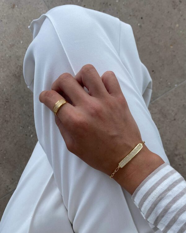 Forgyldt plade ring med zirkonia sten - Guld & Sølv Design 2657/F