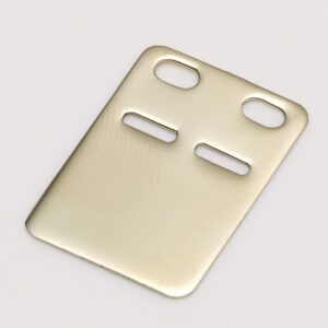 G&S Design Id plade 2,5cm x 1,8cm 8 kt guld 7323/08