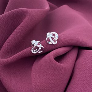 Sølv øreringe med knude design - 2062/1