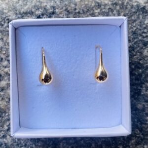 Dråbe øreringe i 8 kt. guld – Guld & Sølv Design