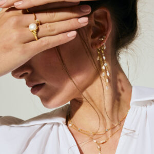 Sinna ørestikker i forgyldt sølv med blå sten og perler - Aqua Dulce