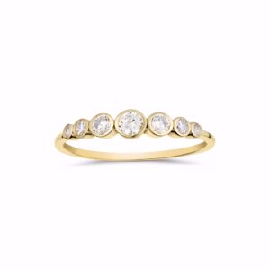Ring i 8 kt guld med klare zirkonia – Guld & Sølv Design
