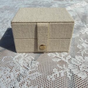Mini smykkeskrin i sandfarve – Aqua Dulce